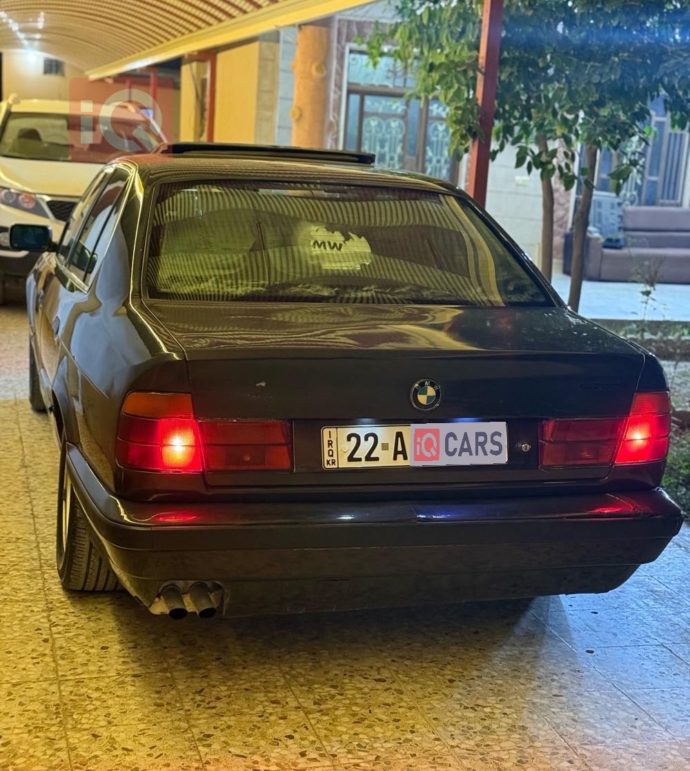 بی ئێم دەبڵیو سیریەس 5